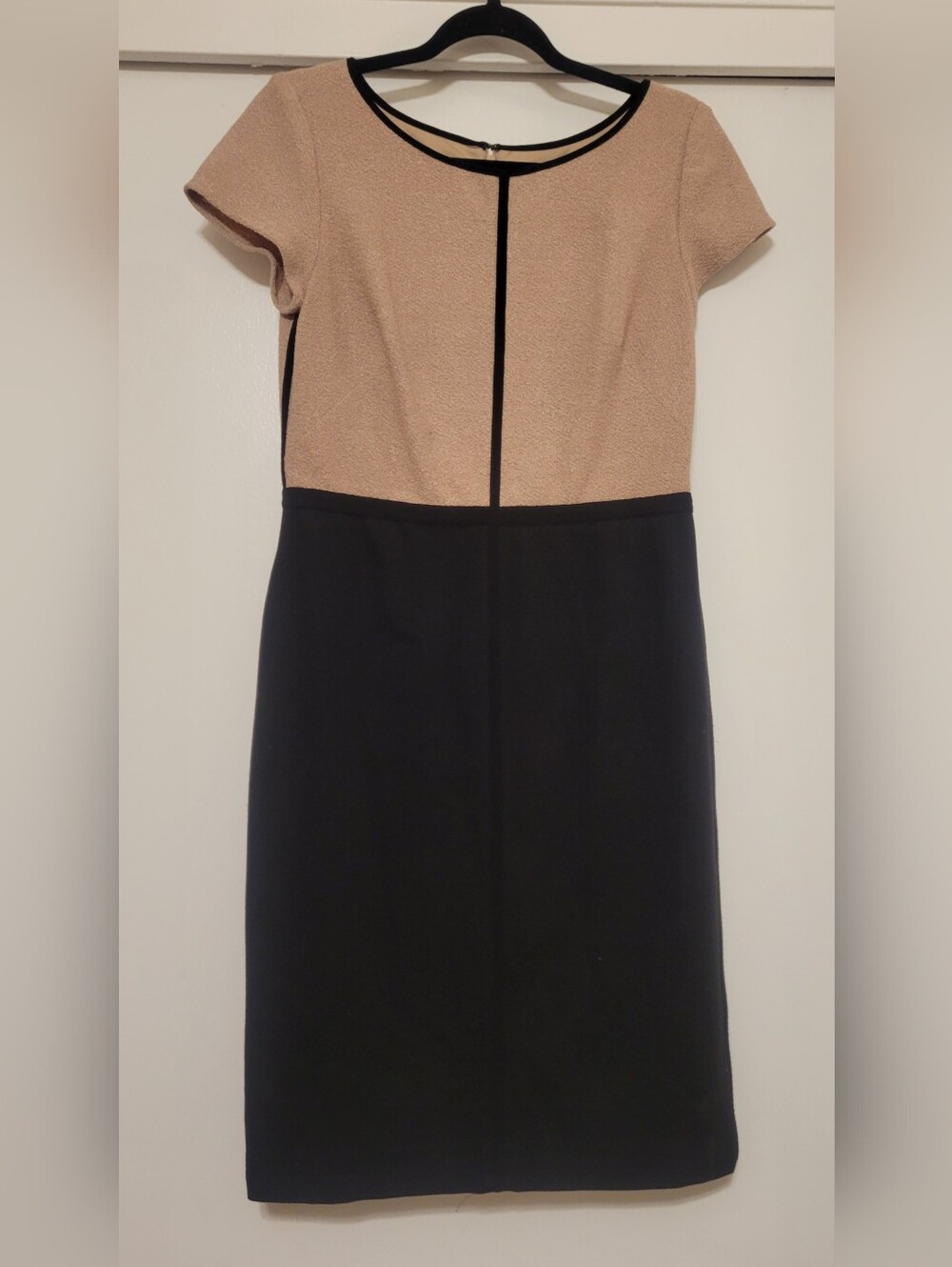 Ann Taylor Colorblock Sheath Dress Size 6 Beige Black Career Office Midi